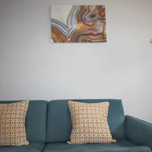 Anjore House - Modern House In Apartment